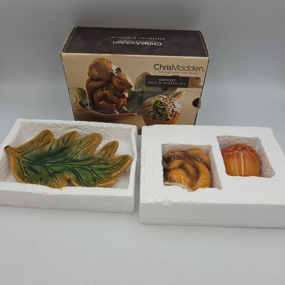 Chris Madden - Harvest Salt & Pepper Set - Squirrel & Accorn New Open Box
